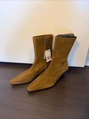 ZARA Olive Suede Pointed Toe Ankle Boots